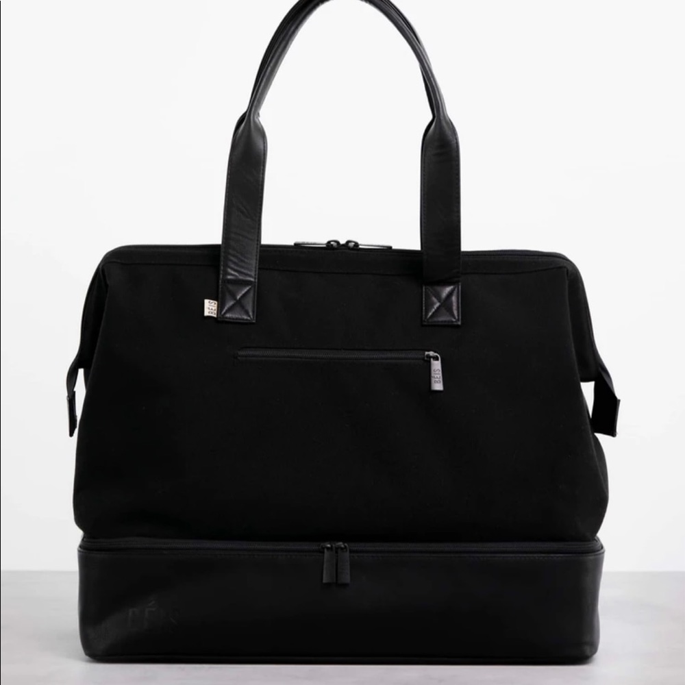 Béis Weekender bag in black NWOT